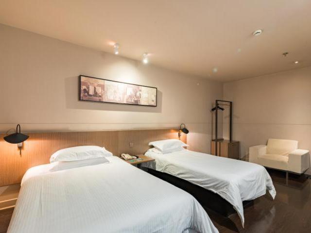 שנגחאי Jinjiang Inn Nanjing Road Pedestrian Streeteast Asia Hotel מראה חיצוני תמונה