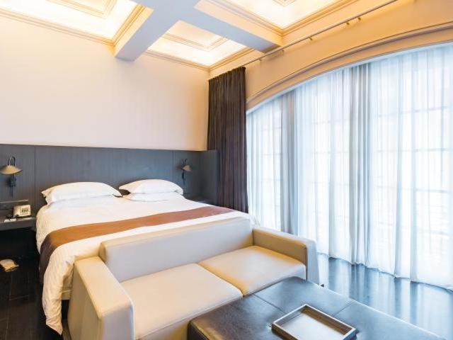 שנגחאי Jinjiang Inn Nanjing Road Pedestrian Streeteast Asia Hotel מראה חיצוני תמונה